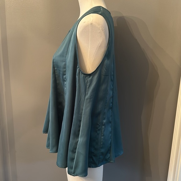 Eri + Ali by Anthropologie- silky top - Picture 2 of 3